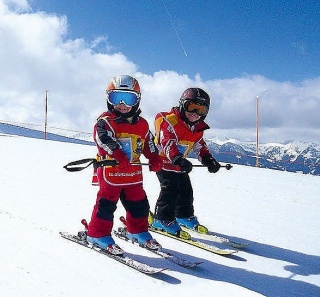 Mini Club HALBTAGS für Kleinkinder von 3-4 Jahren